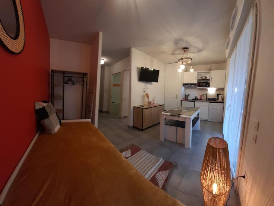 Appartement Du Chamois Roux, Dans Residence De Tourisme 3 Etoiles ルルド エクステリア 写真
